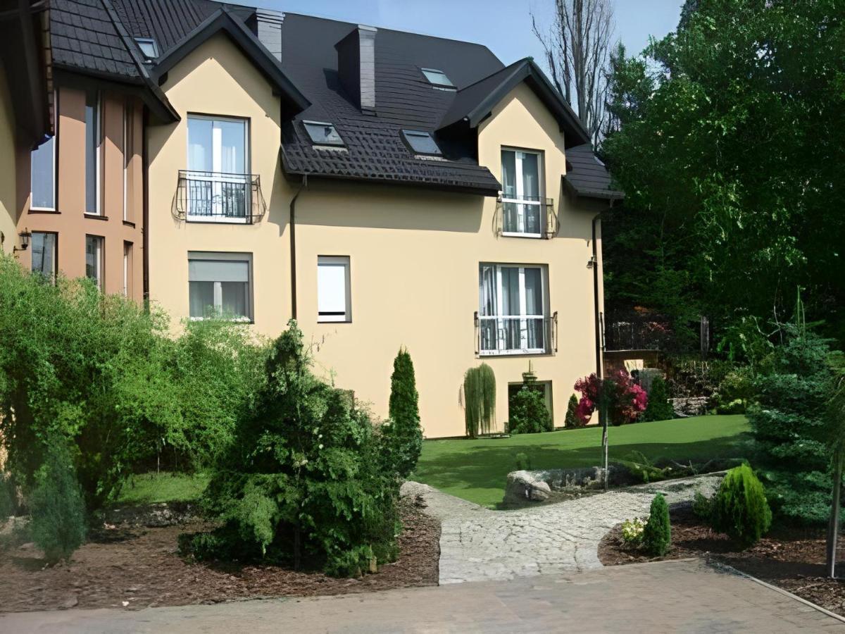 Hotel Zieliniec Poznan Exterior photo